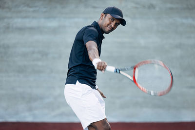 Man playing tennis