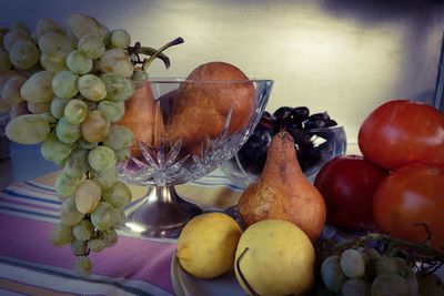 Close-up of apples on table