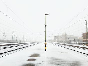 Snowy railyway station platform in debrecen