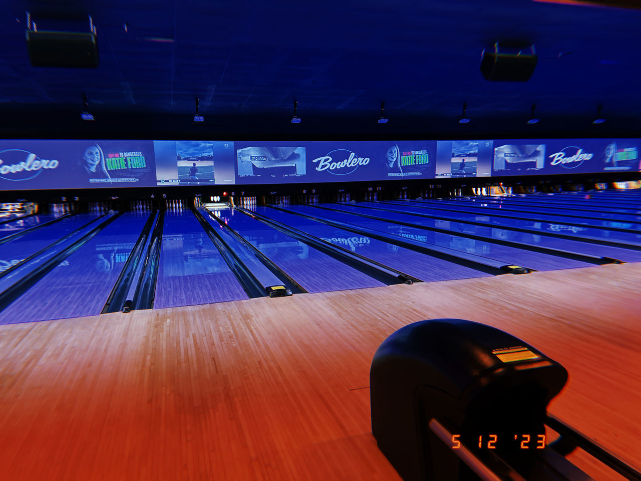 bowling, ball game, team sport, sports, bowling equipment, bowling pin, individual sports, indoors, technology, transportation