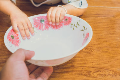 Close-up of an empty bowl on table