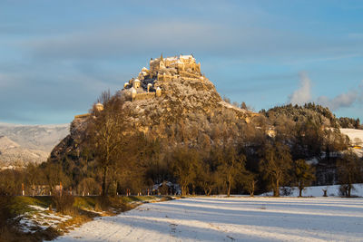 Castle of hochosterwitz at winterntime