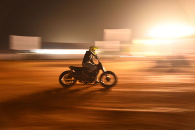 Panning shot flat tracking 