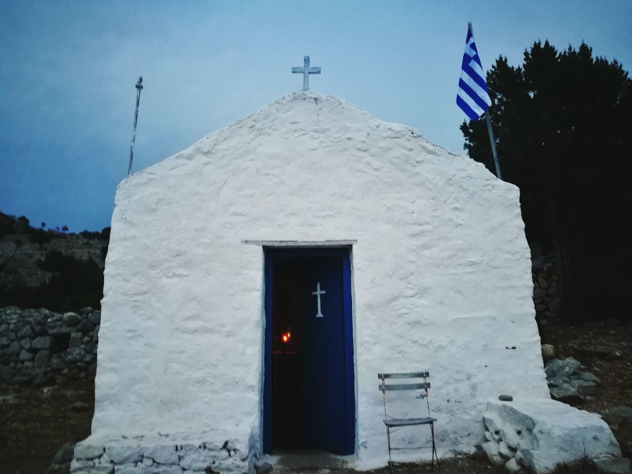 VIEW OF CROSS AGAINST SKY