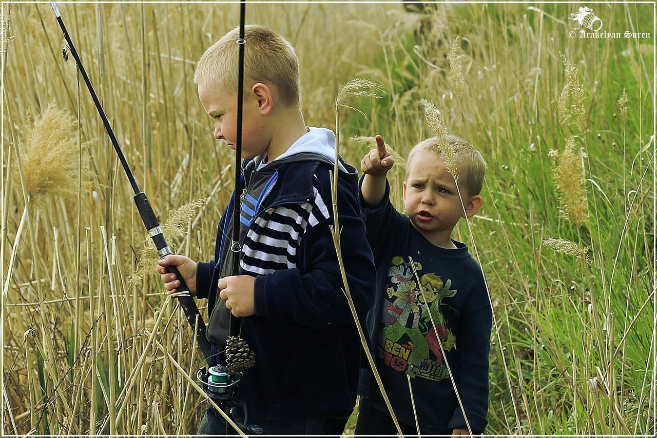 lifestyles, person, leisure activity, childhood, casual clothing, elementary age, boys, grass, togetherness, bonding, love, smiling, portrait, looking at camera, girls, field, full length