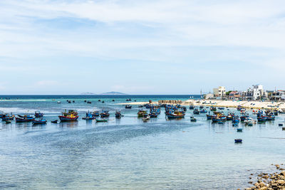 Life and scene at hon kho island