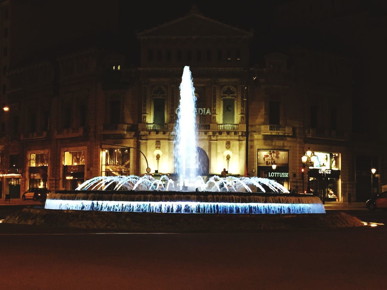 FOUNTAIN IN BUILDING