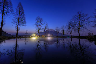 Beautiful landscapes view fuji mountain fumotoppara camping grounds at night in fujinomiya, 