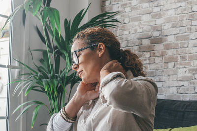 Side view of woman looking away