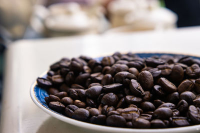 Raw coffee bean