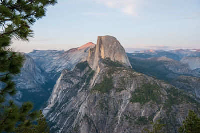 Stunning view of half dome from glacier view lookout in yosemite national park.