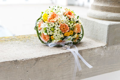 Close-up of rose bouquet on table