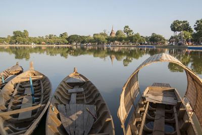 Panoramic view of lake against sky