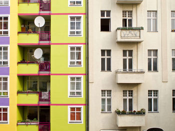 Buildings and wall colors