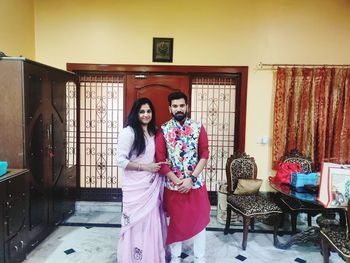 Young indian couple in traditional dress at agra