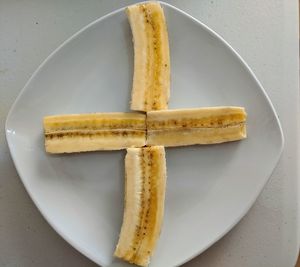 Directly above shot of bananas on plate