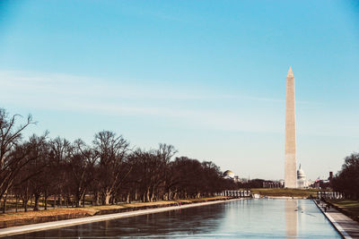 View of monument in city against sky