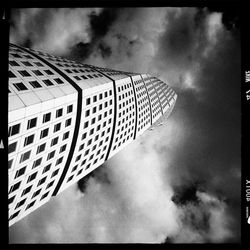 Low angle view of cloudy sky