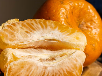 Close-up of orange slices on table