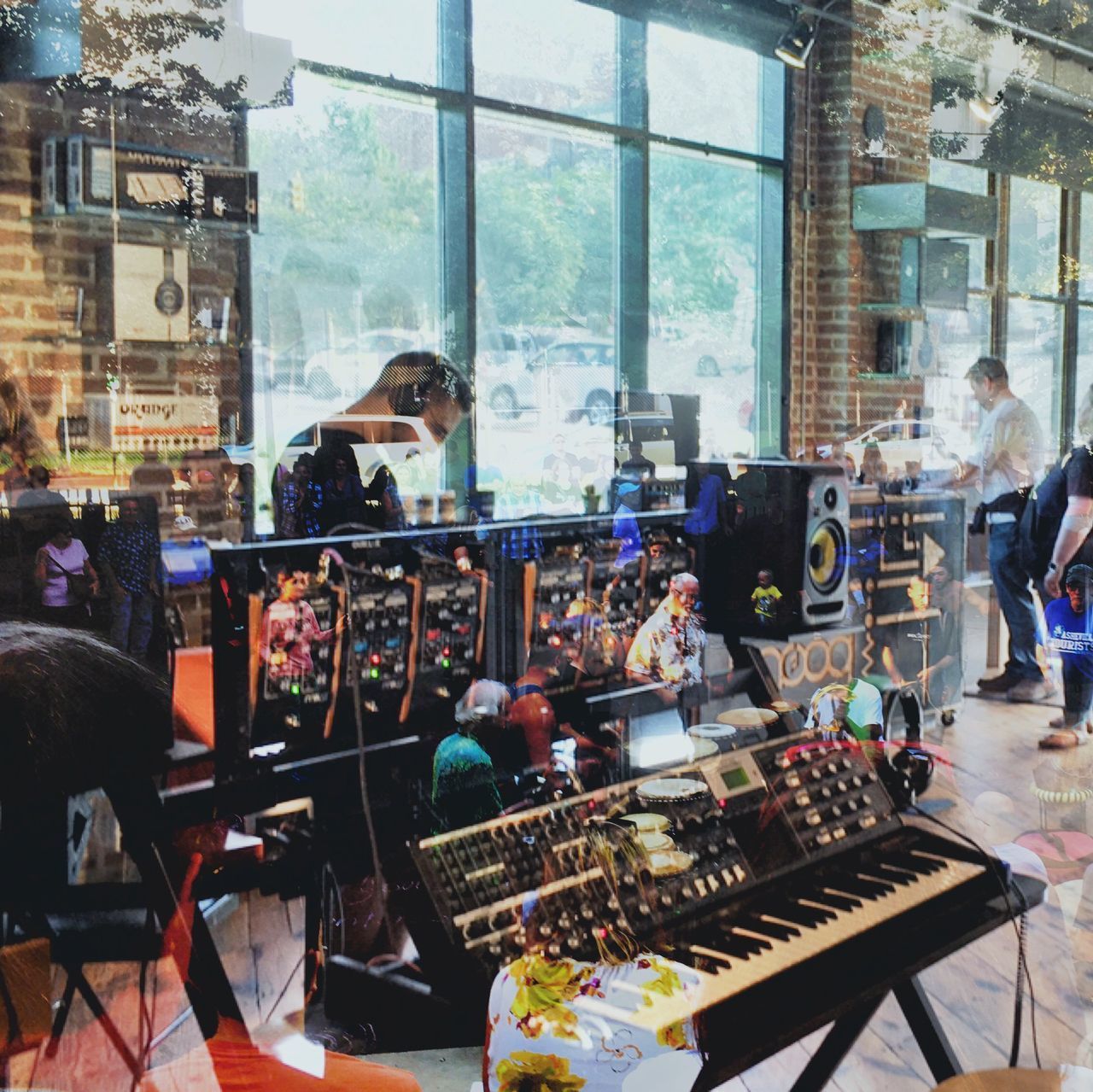 GROUP OF PEOPLE AT STORE