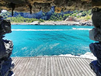 Swimming pool by sea