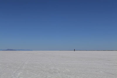 Salt flats in utah. salt flats landscape. blue sky and snow-white salt soil. bonneville salt flats