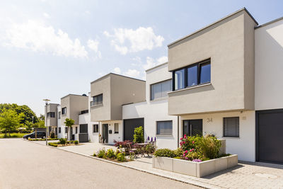 Germany, bavaria, neu-ulm, modern one-family houses, efficiency houses