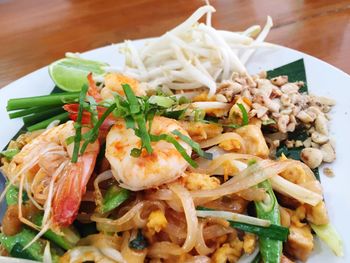 Close-up of shrimp pad thai
