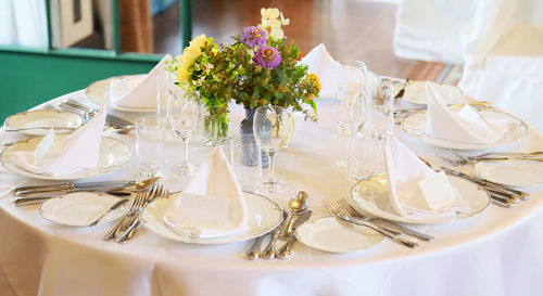 Tableware on a party table