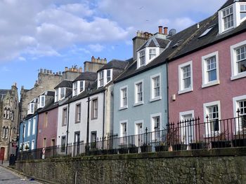 Colourful south queensferry near edinburgh