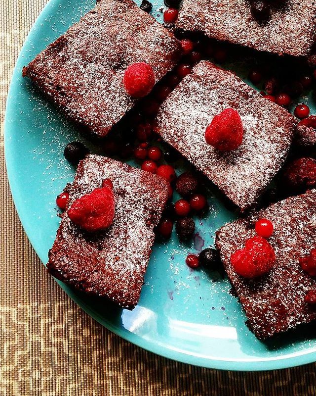 food and drink, food, sweet food, freshness, indoors, dessert, ready-to-eat, indulgence, strawberry, still life, unhealthy eating, fruit, cake, temptation, plate, raspberry, close-up, table, red, serving size