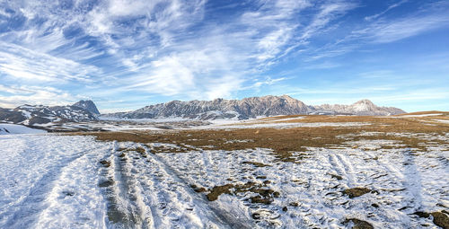 Gran sasso abruzzo during winter