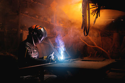 Man welding equipment