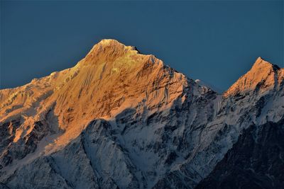 Nilgiri mountain, nepal 