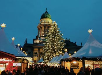 Crowd at illuminated gendarmenmarkt during christmas