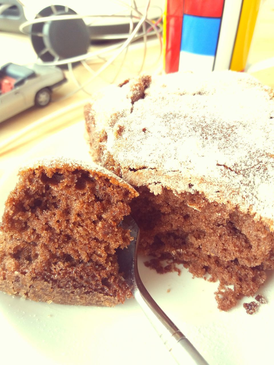 CLOSE-UP OF CAKE IN PLATE