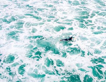 Waves splashing in sea