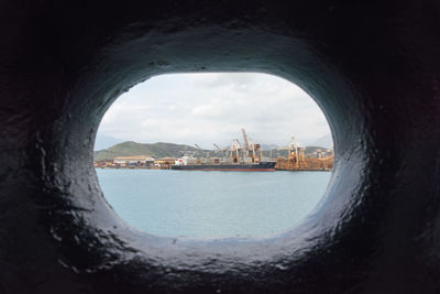 Sea seen through arch