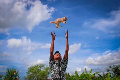 Blue sky with cat in it