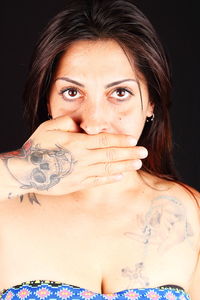 Close-up portrait of young woman