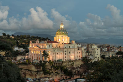 Buildings in city