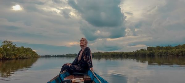 Panoramic view of lake against sky