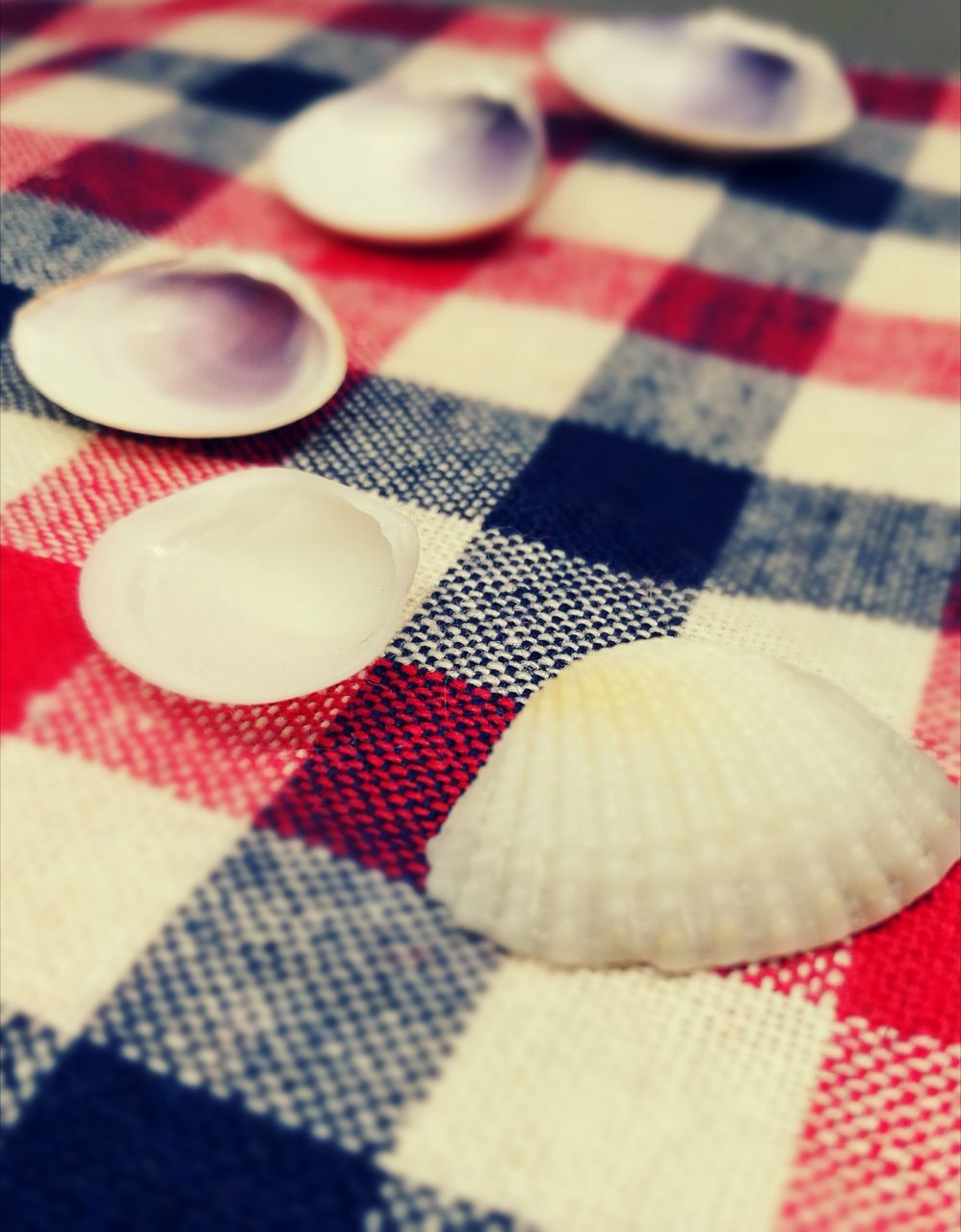 textile, indoors, close-up, pattern, no people, tablecloth, table, day