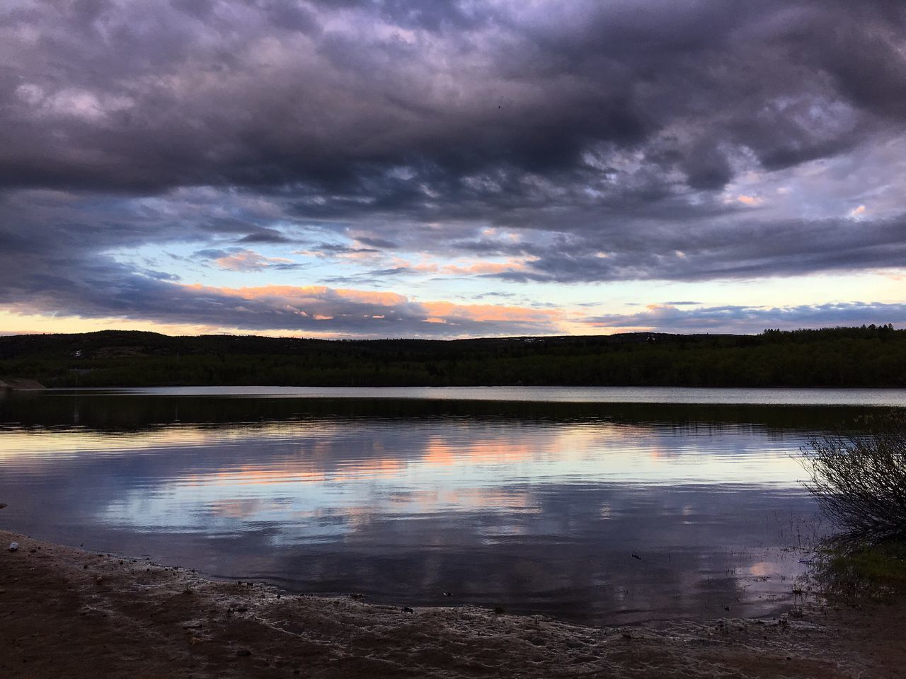 water, scenics, beauty in nature, lake, tranquil scene, tranquility, cloud - sky, nature, sky, reflection, outdoors, no people, sunset, day, tree