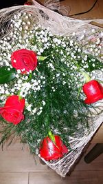 Close up of red flowers