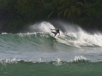 Waves splashing in water