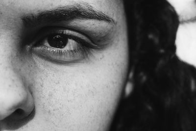 Close-up portrait of young woman