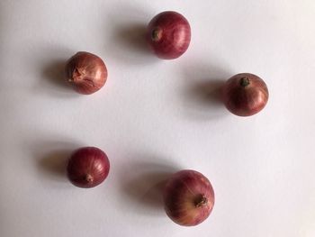 High angle view of apples on table