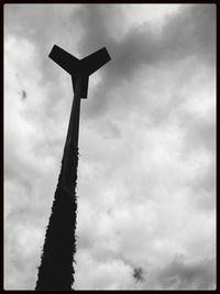 Low angle view of cloudy sky