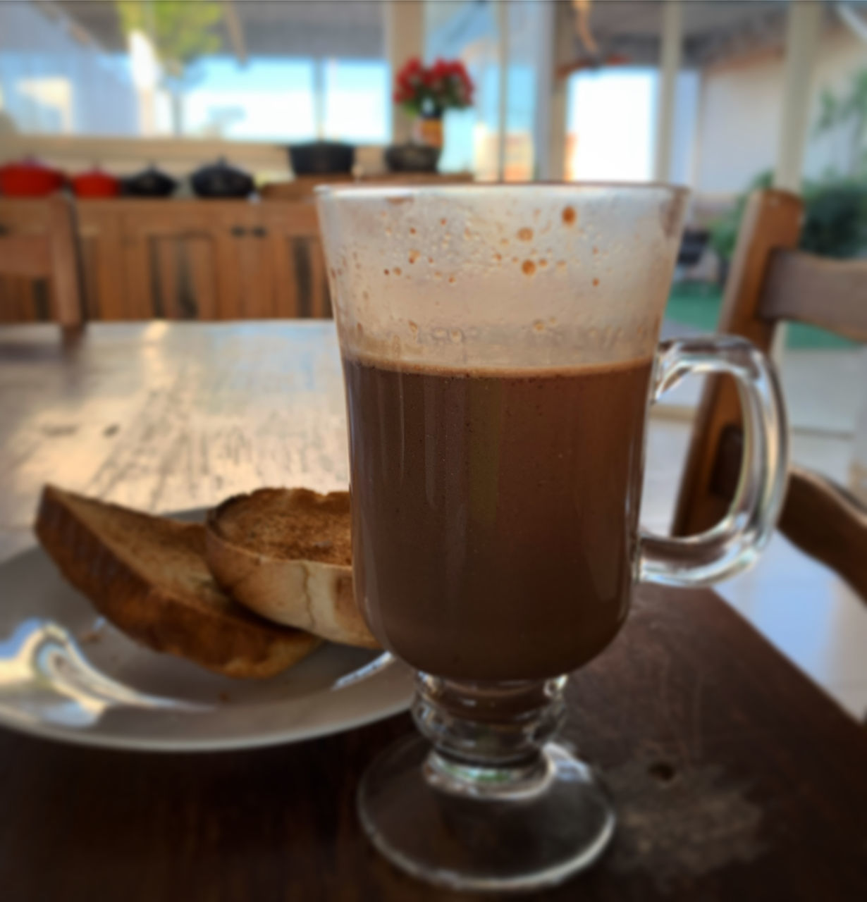 CLOSE-UP OF COFFEE SERVED IN GLASS